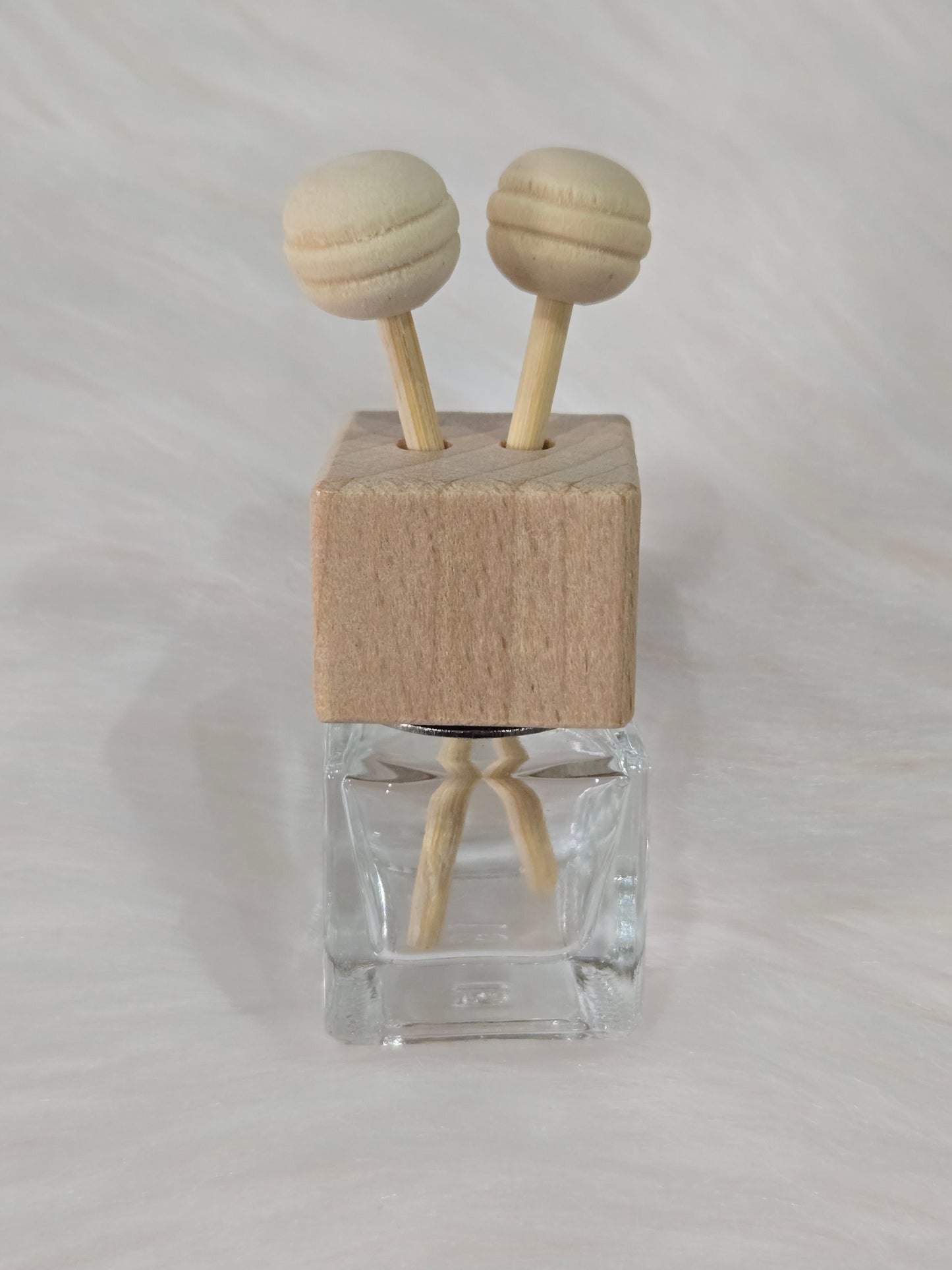 Diffuseur de voiture carré transparent à grille de ventilation