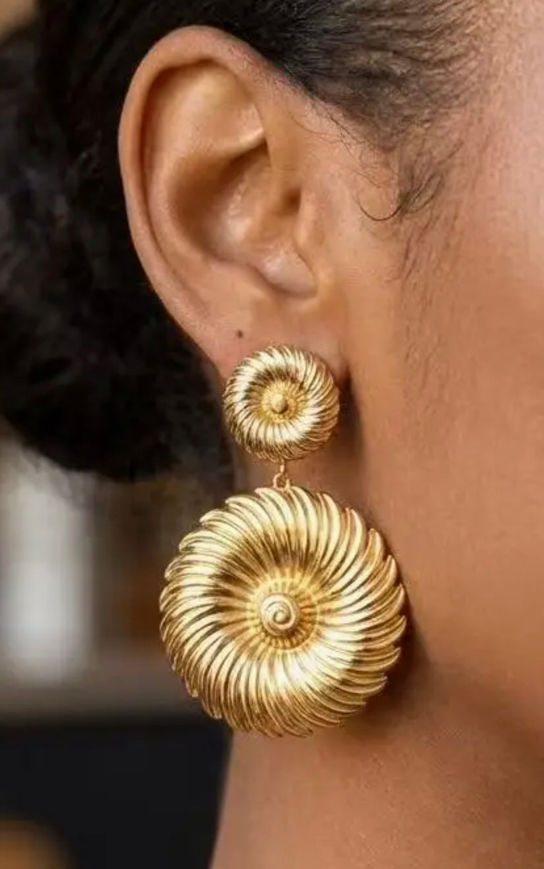 Boucles d'oreilles rondes dorées pendantes acier inoxydable Pré commande livraison à partir du 09 juin