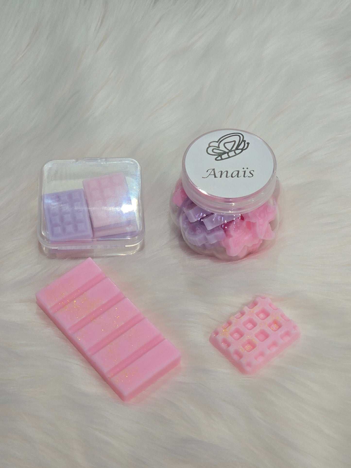 Anaïs (inspiré de Anaïs Anaïs)*