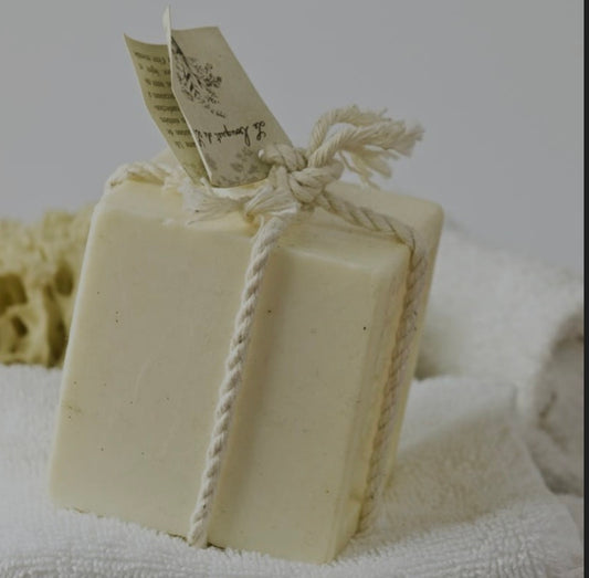 Lovely soap (rose lilas jasmin amande musc)