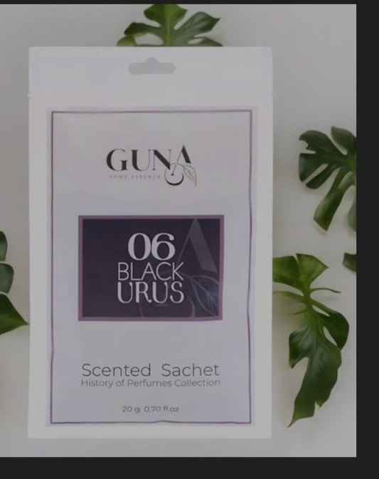Suspensions d'armoire Black Urus (inspiré Opium Noir)