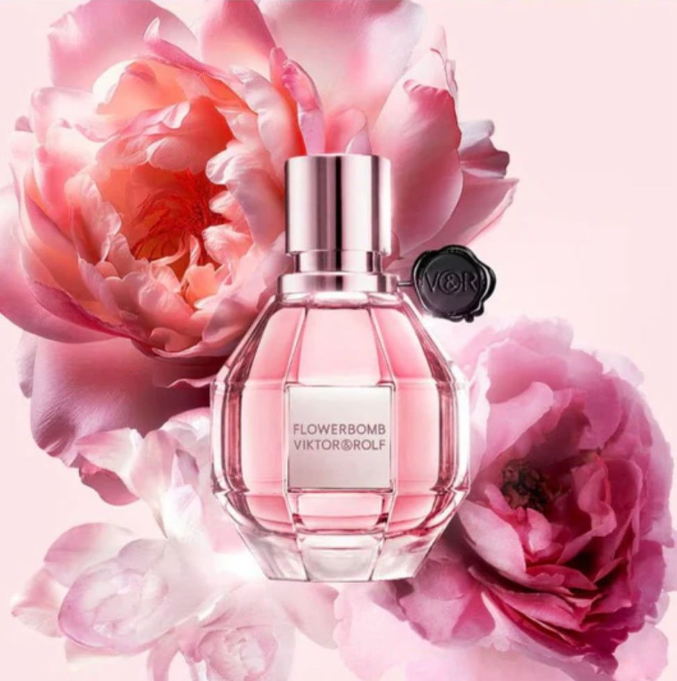 Flower bomb (Rose, freesia, jasmin, sambac)