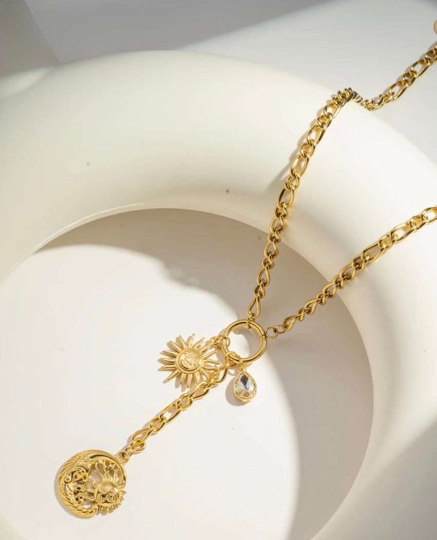 Collier à pendentif Soleil & Lune en acier inoxydable Pré commande livraison à partir du 09 juin