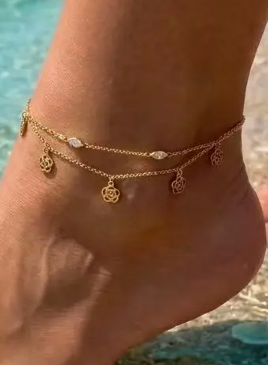 Chaîne cheville fleurs ovales cristaux acier inoxydable doré Réf 9